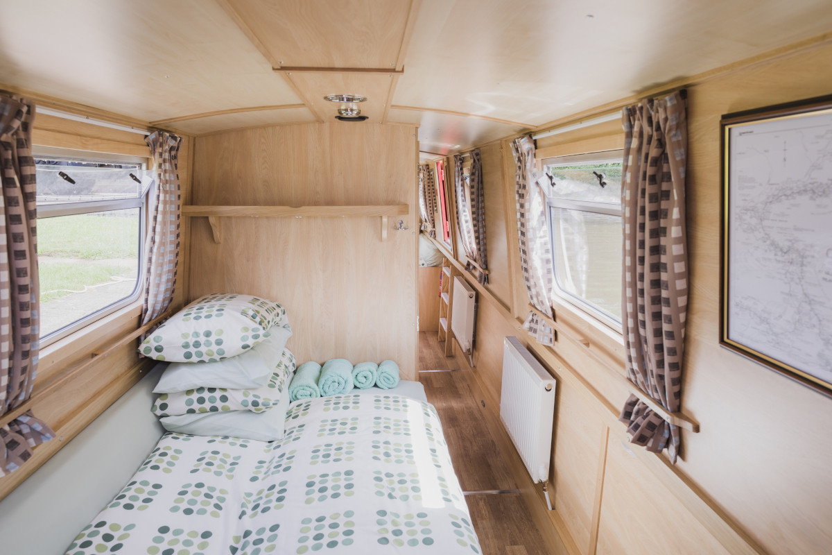 Narrowboat Narrowboat