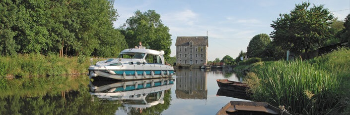 Riverboat slowly sailing in Anjou